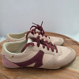 Women's Casual Sneakers in Pink and Burgundy
